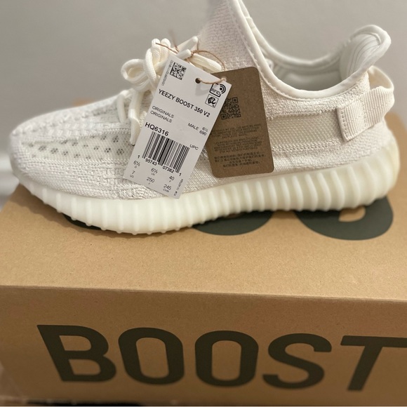 Yeezy Boost 350 V2
